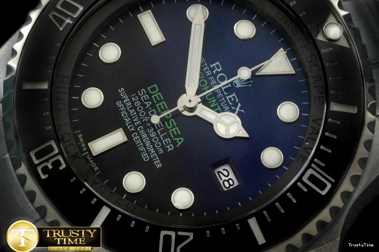 0426 ROLSD048A – Deep Sea Blue Dweller Packable 1003